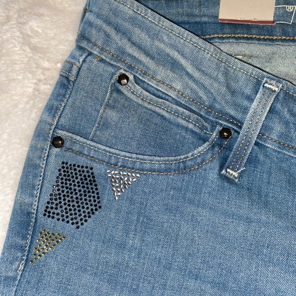 Levi’s Demi Curve Skinny Jeans - Picture 2 of 8